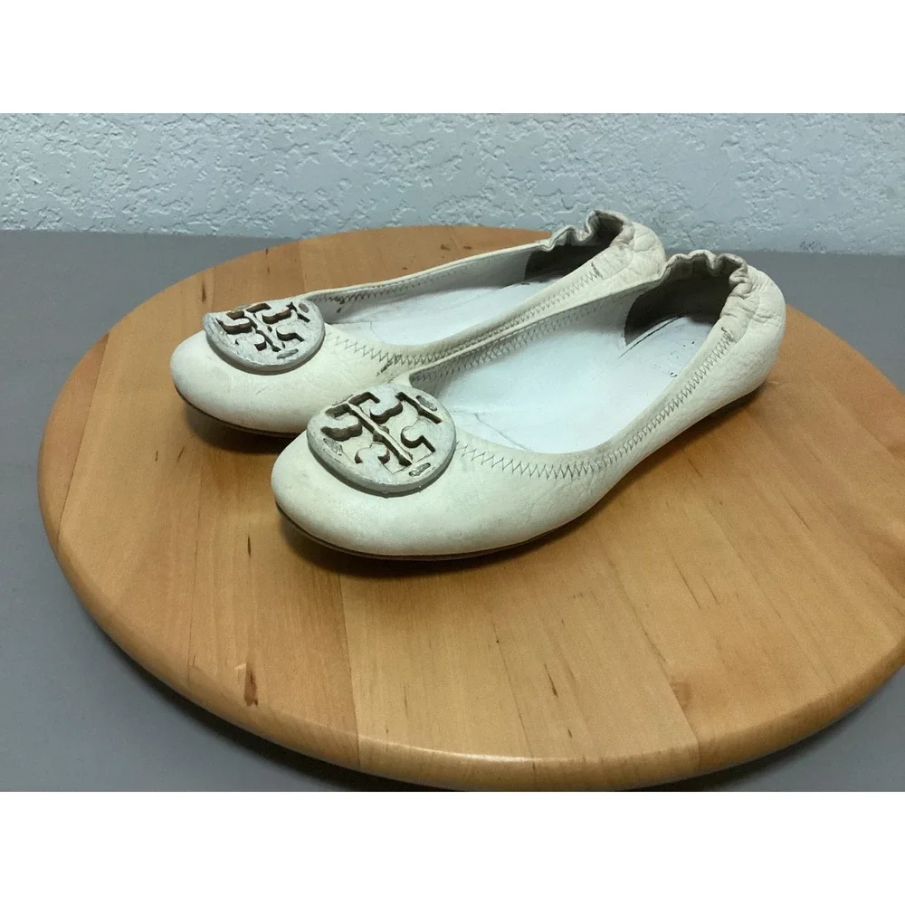 Tory Burch Ballet Flats Women 7 Cream Leather Reva Medallion Scrunch Back